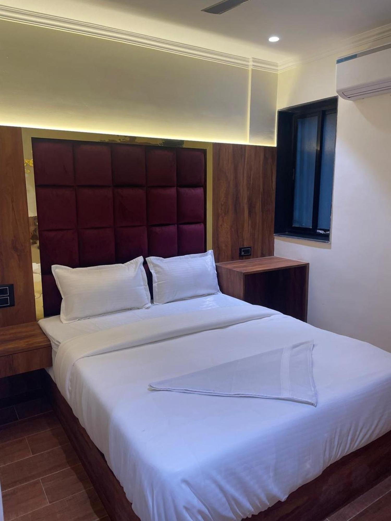 Hotel Sai Palace- Near Tata Memorial Hospital Мумбай Екстериор снимка